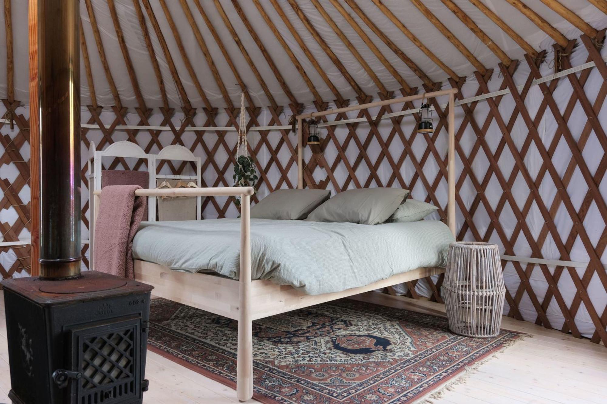Bed and Breakfast Yurt Klyndobbe Veenwoudsterwal Exteriér fotografie